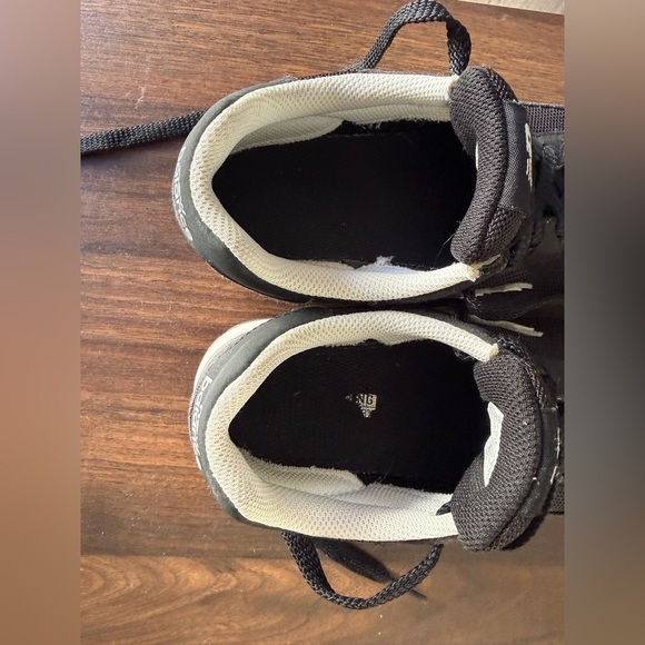 New Balance 515 Kids' Black and White Sneakers - Picture 4 of 5